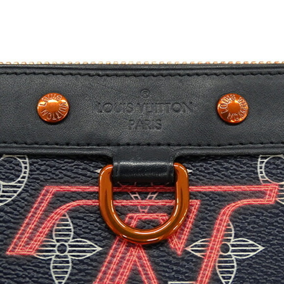 LOUIS VUITTON Navy Monogram Pouch - Picture 12 of 14